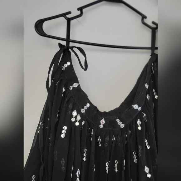 Black Sequin Zari Embroidery Work Lehenga Choli - Picture 4 of 9